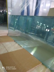 M2 colourless sheet glass in a range of thicknesses