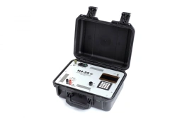 Current and voltage calibrator H4-25