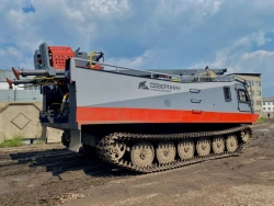 High cross-country tracked machine GMVP-01-B