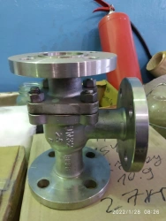 Three-way crane KTU-32