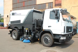 Vacuum sweeping machine BCM-279.1 on chassis MAZ 534025