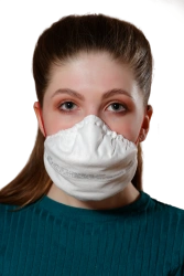 Disposable filtering mask for protection against aerosols with additional protection against vapours and gases "Respirator "Lepe