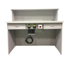 Demonstration table with superstructure