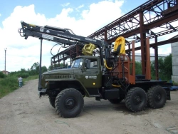 Manipulator-type forest loader MM-100-02