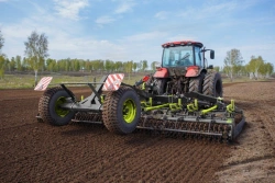 Soil cultivating machine levelling SAW-6