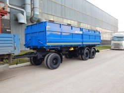 Three-axle tipping trailer type 8538 modification 8538
