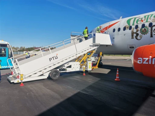 Passenger Boarding Ramp SEA 1845