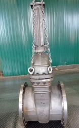Steel wedge gate valve with sliding spindle under drive PN 1,6 MPa DN500