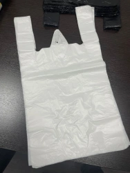 T-shirt bag white, 4,2 g, 11 micron, 27+(2*7)*49 cm