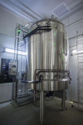 Biotechno sterilisable tanks (from 2 to 10 000 l)