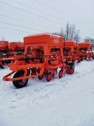 Seeder VS Universal