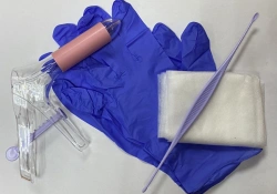 Set of gynaecological articles for cervical and vaginal sampling disposable sterile sterile "Femina®" with mirror L and sph.