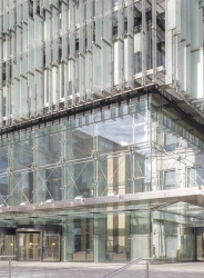 Laminated construction glass of the Stratobel TopN+ trade mark 44.4