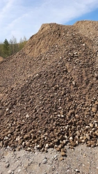 Crushed stone-gravel-sand mixtures of C4 grade