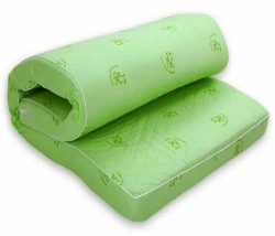 Springless mattresses with top made of mixed fabrics and filled with wadding RV