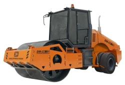 Self-propelled road roller DM-58