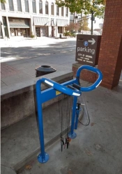 Service station for bicycles