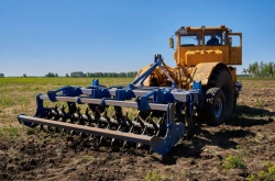 Chisel plough mounted PCHN-4U