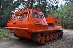 Multipurpose snowmobiler KTM-10K