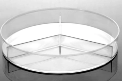 Petri dish polymer 90 x 16,65 ventilated, 3-section, single use, sterile, type 1.
