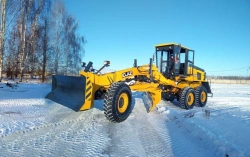 Motor grader "ELAZ G20", model G201