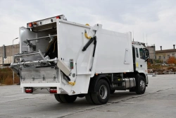 Garbage truck ITM-116J
