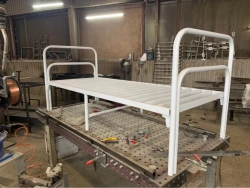 Bed metal KU1