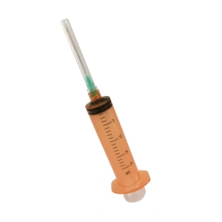 Single-use three-detail sterile injecting syringe with Luer-Lok tip, light-protected, 19 ml capacity with 19 ml with