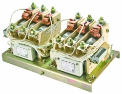 Vacuum contactor KV1,14/160-63-G reversible, with horizontal arrangement