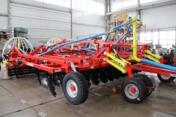 Combined sowing complex "Agrator-Combi 7200"