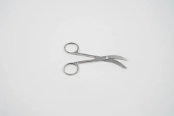 VZ-N-11, Scissors for crossing the umbilical cord, horizontally curved, 150 mm.
