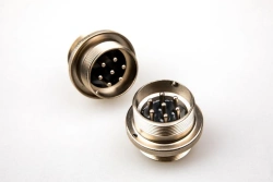 Connector (plug) 2????????