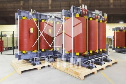 Three-phase dry-type power transformers with air-barrier monolith insulation with copper windings of 500-4000 kVA capacity; for