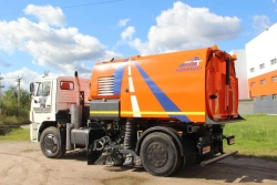 Vacuum sweeping machine MVP-50121-02, modifications MVP-50121-02-50 on KAMAZ 53605-A5 chassis.