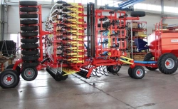 Combined sowing complex "Agrator Tillerdisk-9000"