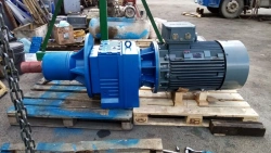 REVTS.303216.001 Cylindrical motor-reducer