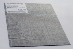 Fibre carbon-filled material duplicated on both sides