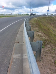 Road barriers for cars side barrier type metal side barrier type 21 DO