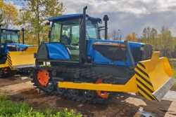 Agricultural crawler tractor Agromash-90TG 3049M