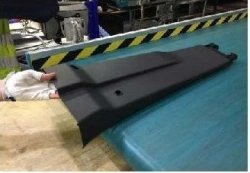 Right centre pillar lower trim assembly