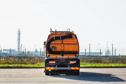 Road combined machine ED300M3 (with sweeping-vacuum equipment) on the basis of chassis MAZ-5340C2, MAZ-534025