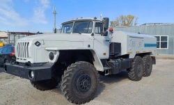 Unified gas-charging station UGZS.M-A-002, on the basis of Ural-4320 chassis.