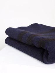 Woollen blankets of dark blue colour with three black transverse stripes from the edge for adults Ref. 2871.