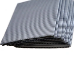 Porovinyl separators