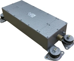 Network noise-suppressing filter FP-6M (40A) with vibration supports