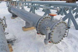 Heat exchanger of raw material/bottom product of methanol column T-104 black 400 TPG-2,5-M1/20G-4-T-2 00.000