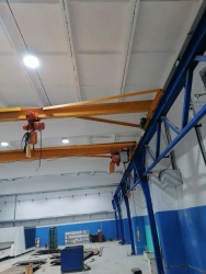 Electric overhead travelling overhead travelling support crane