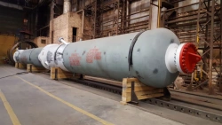 Desulphurisation reactor 8121-R-502A/B