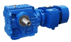 Cylindrical worm gearbox and gearmotor