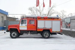 Fire tanker truck ??-(1,0-2,6)-40, type 58811, modification 58811E, on basic vehicle Chaika-Service 27849K (chassis GAZ).